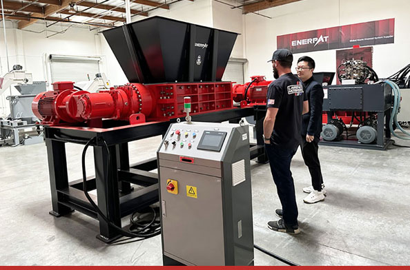 Местная медицинская фирма повышает безопасность и эффективность с помощью двухвальных измельчителей ENERPAT MSB-E500